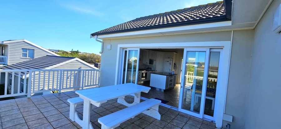 3 Bedroom Property for Sale in Franskraal Western Cape